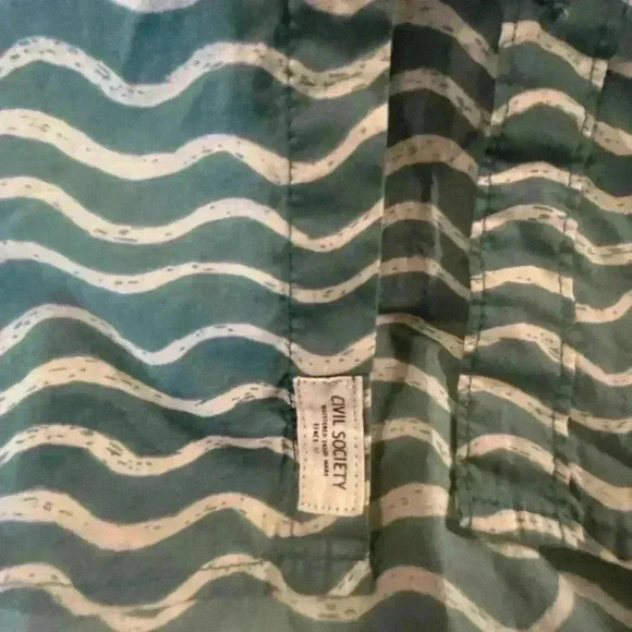 Civil society men’s large green and tan short sleeve button down - Picture 2 of 7